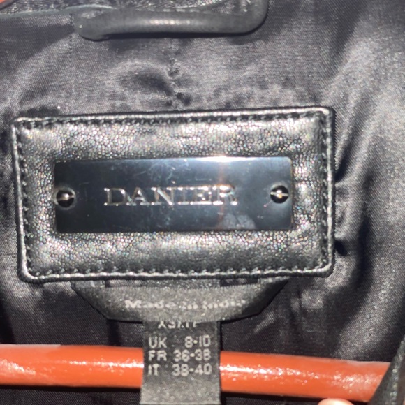Danier Black Leather Jacket Size XS - Picture 4 of 9